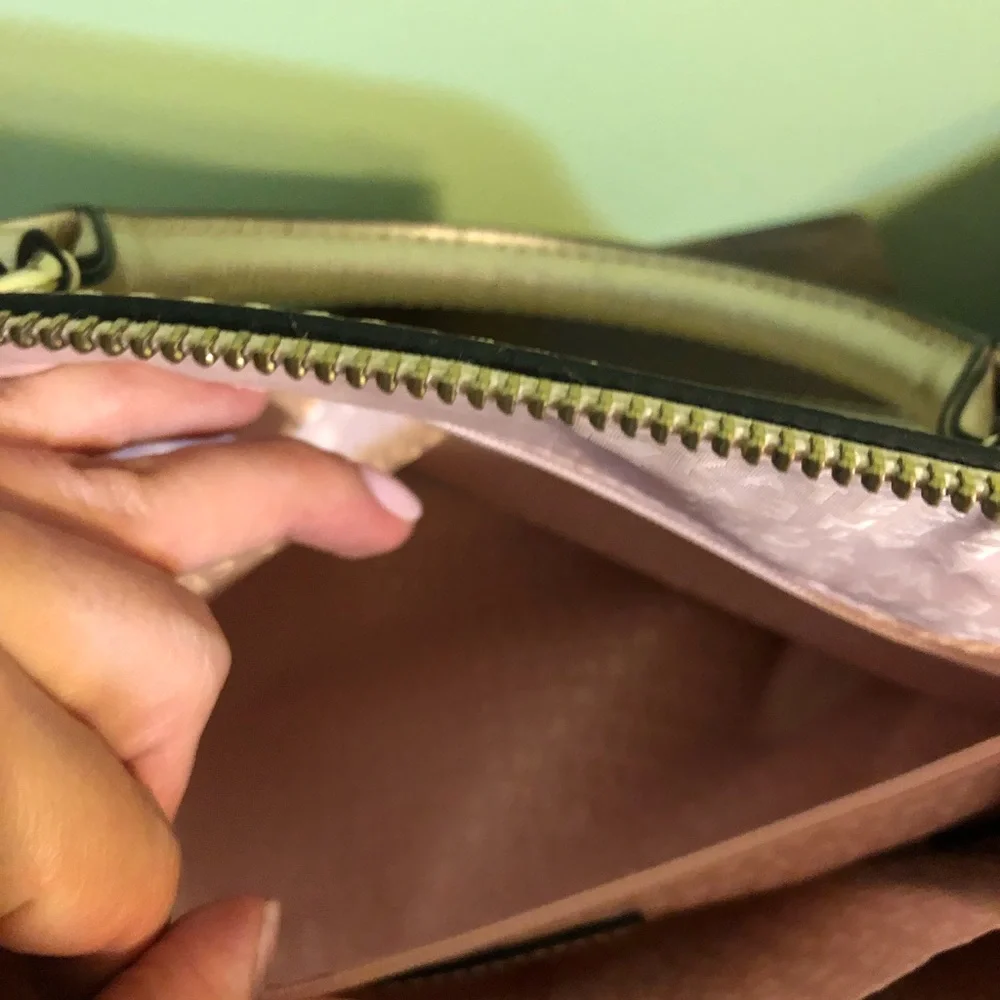 Kate Spade ♠️
*WELLESLEY SMALL RACHELLE - Picture 4 of 6